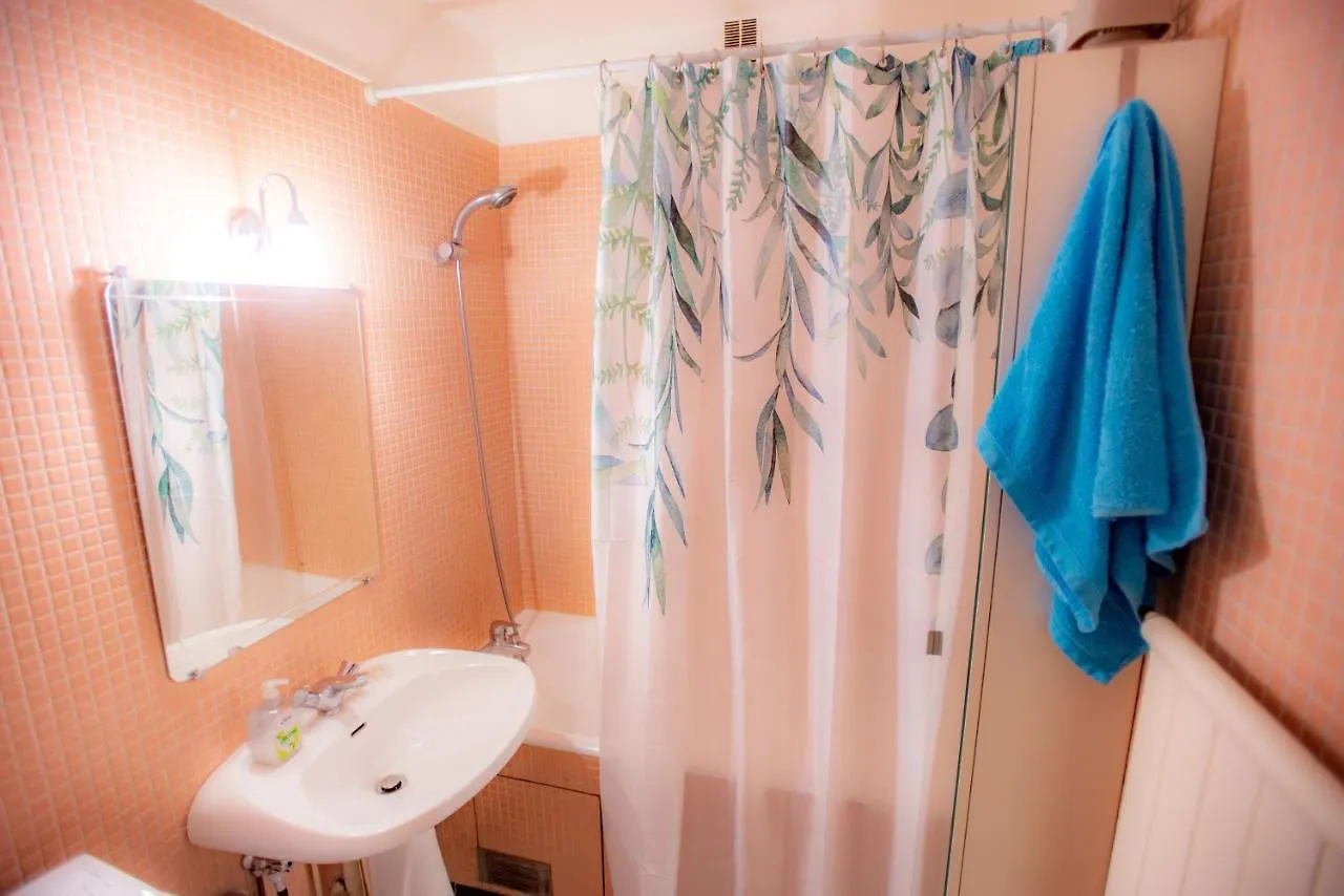 Charming With Balcony Apartment *